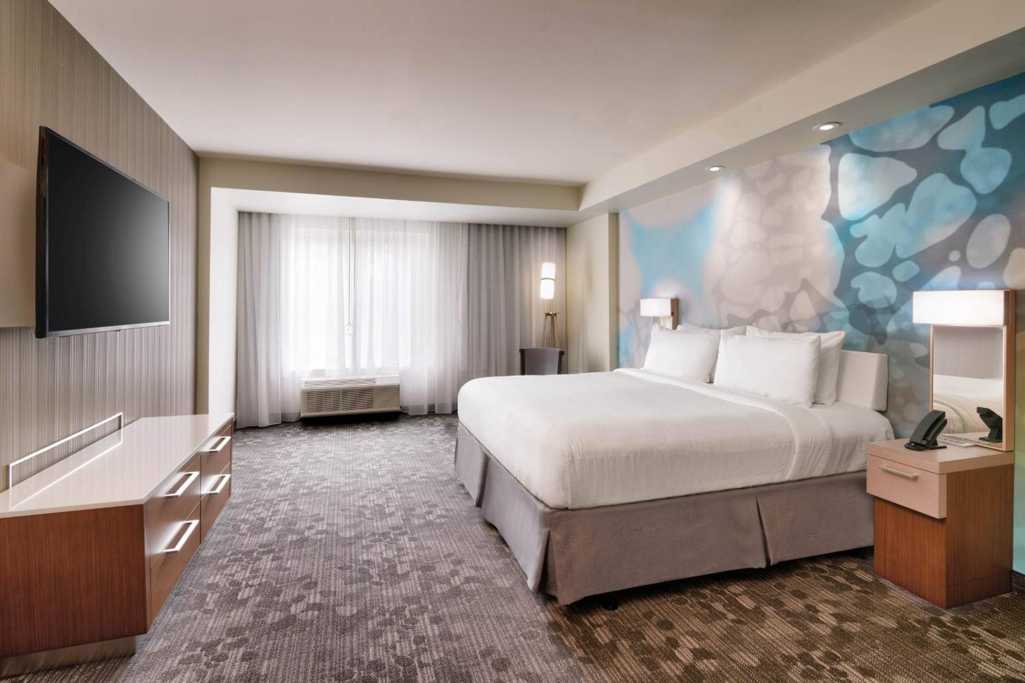 Courtyard By Marriott Atlanta Duluth Downtown Hotel Exterior photo